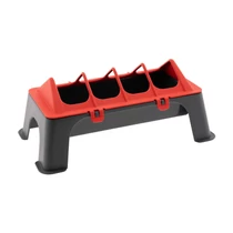 Baromfi etető műanyag 30 cm lábakkal antracit/piros